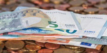 Українці, які постраждали від сексуального насильства внаслідок війни, отримають одноразову репарацію в 3 тис. євро