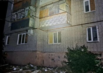 В Сумской области российский дрон нанес удар по дому многодетной семьи: есть погибшие и раненые