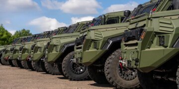 Перші 13 броньованих авто для евакуації поранених прибули в Україну – Ляшко