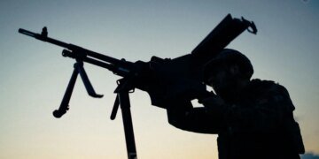На фронті сталось 232 бойові зіткнення за добу – рф завдала ракетного та 75 авіаударів