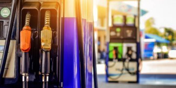 Через атаки рф дронами у Запоріжжі планують запустити мобільні АЗС