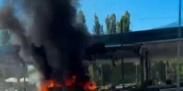 Російський дрон атакував АЗС на околиці Сум, троє поранених