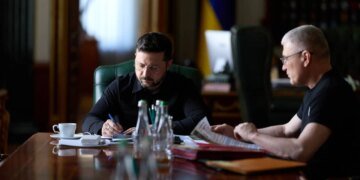 Зеленський отримав дані розвідки про наслідки "далекобійних санкцій": росія стягує ППО з регіонів до москви і Керченського мосту