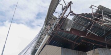 росія знову атакувала АЗС у Сумах, є поранені