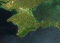 рф майже завершила будівництво дамби через Чонгарську протоку після ударів ЗСУ