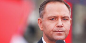 Onet назвал два скрытых мотива Навроцкого в скандале с орденом Зеленского