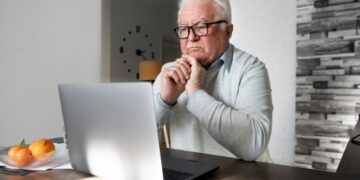 Пенсии до 2029 года: кому добавят почти тысячу гривен, а кому копейки