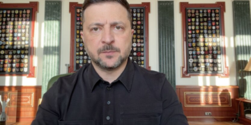 Зеленский предупредил украинцев о новом массированном ударе уже этой ночью