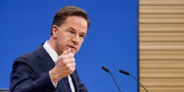 Україна значно уповільнила просування російських військ на фронті – Рютте