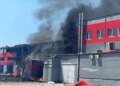В Запорожье россияне нанесли удар по мясокомбинату и логистическому центру «Новой почты». ВИДЕО