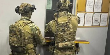 Нацполіція проводить масштабні обшуки у мережі нелегальних обмінників
