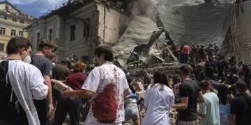 Як українських лікарів навчають реагувати на загрози повітряних ударів та що слід пам'ятати пацієнтам