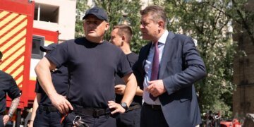 70 іноземним дипломатам показали наслідки російських ударів по Києву
