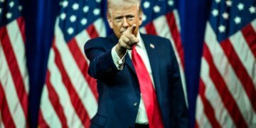 Трамп заявив, що путін "відчуває тиск" і хоче завершити війну в Україні