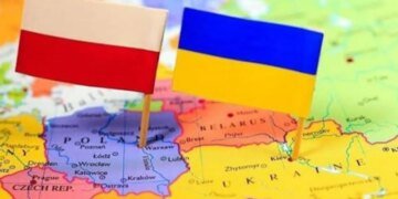 Трещина в отношениях: кого польское общество назначило главным виновником дипломатической войны