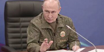 путін не готовий до мирних переговорів щонайменше до 2027 року – FT