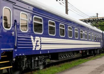 Відновлення руху поїздів на Київщині: частина рейсів все ще відстає від графіка
