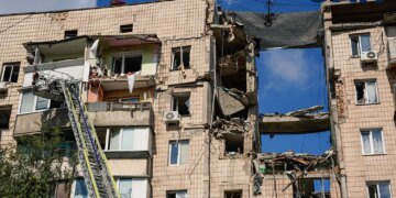 Уже 14 людей стали жертвами атаки рф у Києві, 56 постраждалих
