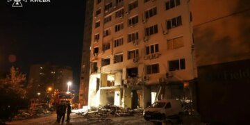 В Киеве число погибших возросло до 18, поисково-спасательные работы продолжаются