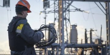 Ворог двічі атакував енергетиків ДТЕК на Донеччині