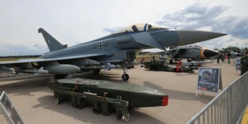 НАТО запускає програму на $50 млрд для створення далекобійної зброї без участі США