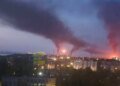В российском Саратове прогремели взрывы: был атакован НПЗ, вспыхнул пожар