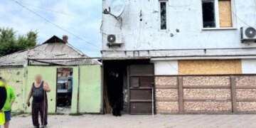 Девять человек, в том числе двухлетний ребенок, пострадали в результате российского удара по Харькову