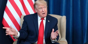 Трамп назвав удари України по російських НПЗ ескалацією, яка може наблизити мир