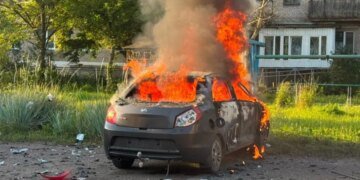 Россияне нанесли удары по Краматорску и Славянску – повреждены дома и автомобили. ФОТО