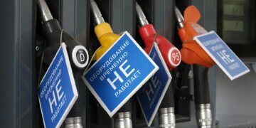 Кремль шукає виправдання паливній кризі: у Fire Point висміяли російські фейки
