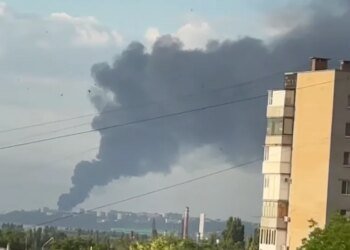 "Тепер немає жодного російського НПЗ, до якого б не дістала українська зброя": Зеленський підбив підсумки за тиждень