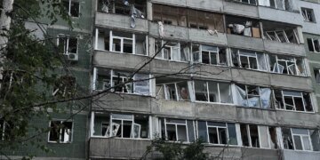 Кількість постраждалих у Сумах після удару КАБами зросла до 17, серед загиблих – дитина