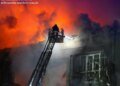 Армия РФ атаковала Запорожье: повреждены многоэтажные дома и больница, есть раненые