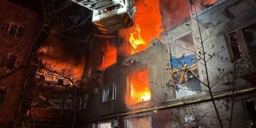 Нічна атака рф на Запоріжжя забрала життя двох людей – їхні тіла дістали з-під завалів