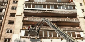 Кількість постраждалих у Києві через атаку рф зросла до 15 – ДСНС