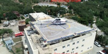 У Криму зафіксували пожежу біля підстанції та будівлі російського МНС після вибухів
