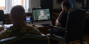 Зеленський обговорив з Ніколюком ситуацію навколо Слов'янська, Костянтинівки і Дружківки та посилення бригад