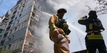 Кількість жертв атаки на Запоріжжя зросла до трьох, поранено 13 людей – ОВА