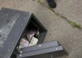 Двадцать пять обысков в Запорожье: изъяты оружие и наличные на миллионы