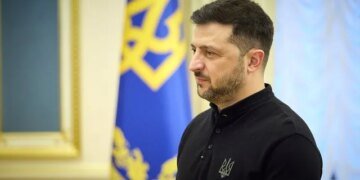 Сирський і Гнатов залишаються поруч із новим командуванням – Зеленський