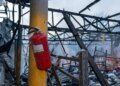 Російський дрон ударив по Дергачах: спалахнула пожежа. ФОТО