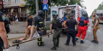 Ворог тричі атакував Слов'янськ авіабомбами: 16 поранених, серед них дитина