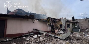 Російський удар КАБами по Запоріжжю: кількість постраждалих зросла до 11