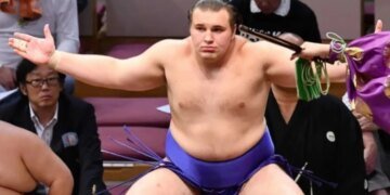 Украинец Даниил Аонишики Явгусишин выиграл престижный гранд-турнир по сумо в Японии. ВИДЕО