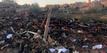 Уже 9 постраждалих від атаки рф під Кривим Рогом, є зниклі безвісти