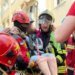 Атака на Львов: спасатели извлекли из-под завалов 93-летнюю женщину. ФОТО