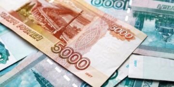 СВРУ: Кремль финансирует войну скрытой эмиссией через государственные банки