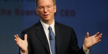 NYT: Эрик Шмидт назвал главный вызов века – и это не гонка с Китаем