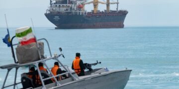 Трамп передумал брать 20% за танкеры через Ормуз: чем заменит сбор