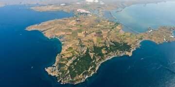У Криму після нічної атаки спалахнули пожежі на позиціях російських РЕБ і ППО